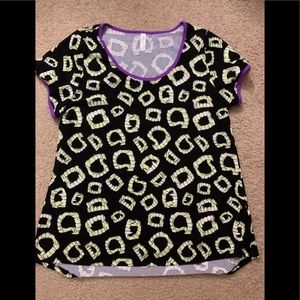 👋4/$20👋LuLaRoe Halloween Vampire Teeth Classic T